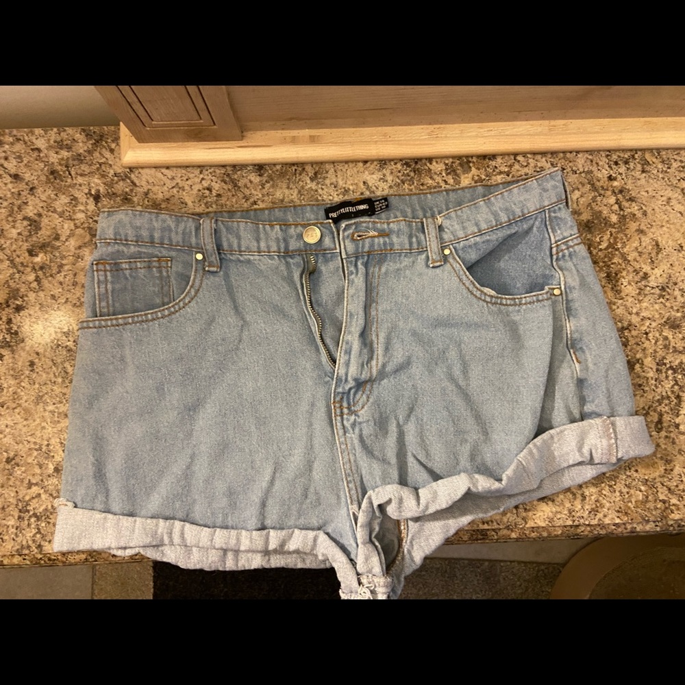 Pretty Little Thing Mom Shorts